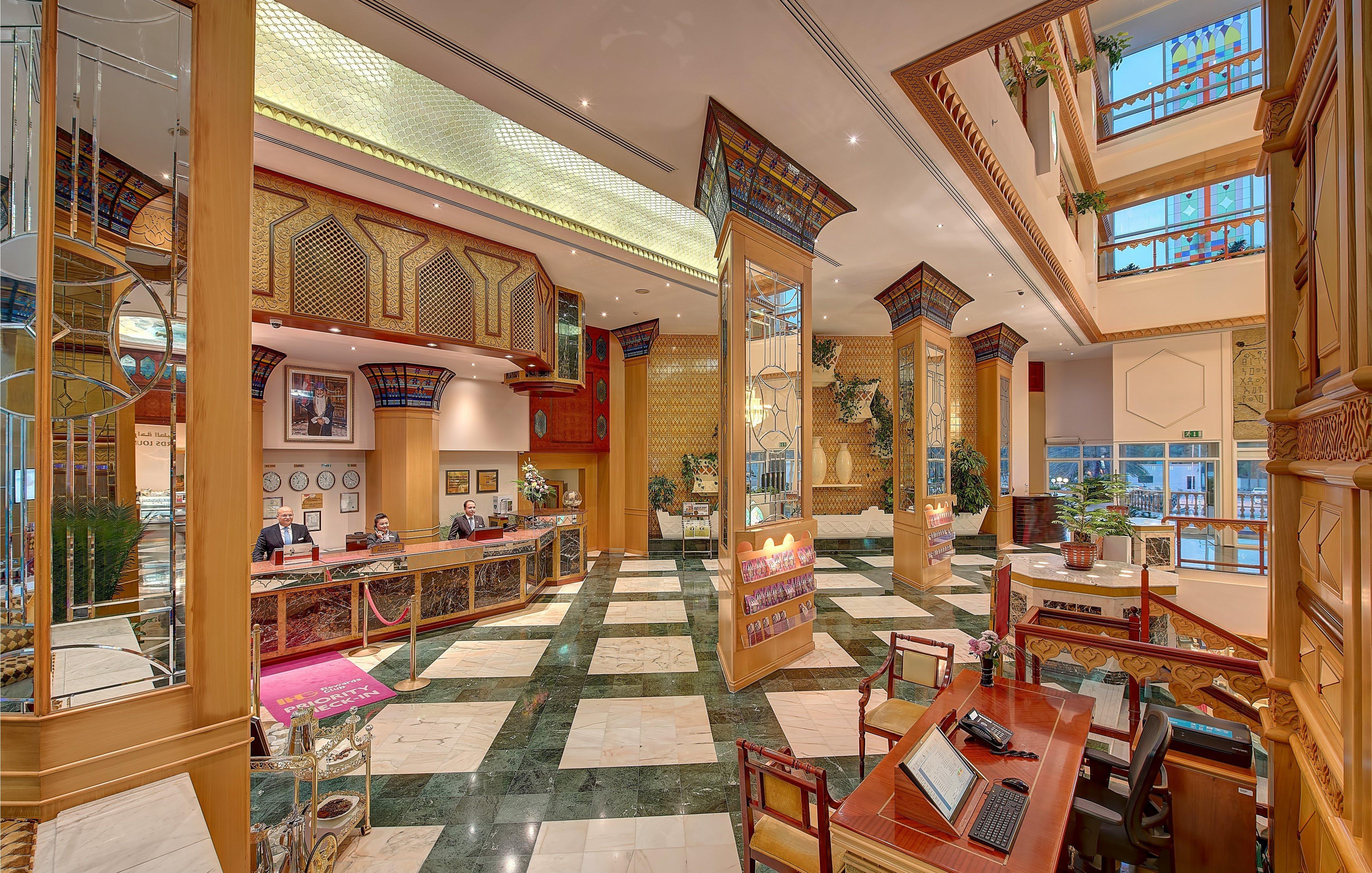 Crowne Plaza By Ihg 5*